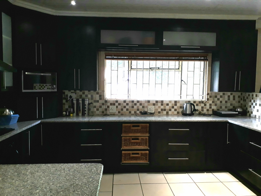 3 Bedroom Property for Sale in Geelhoutpark North West